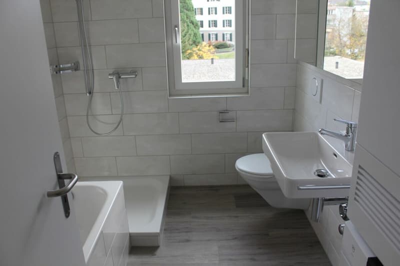 Bad/Dusche/WC mit Fenster