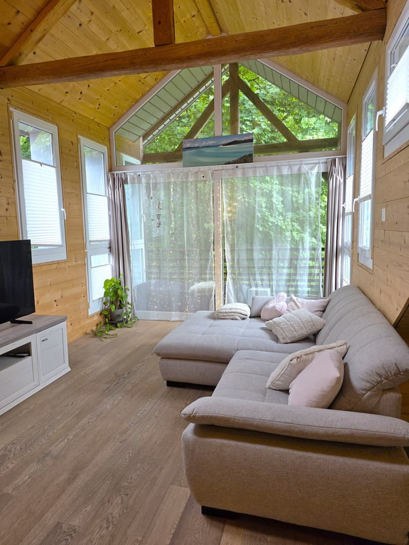 Naturnahes Wohnen unter dem Dach – stilvolle 4.5-Zi-Wohnung mit Flair (1)