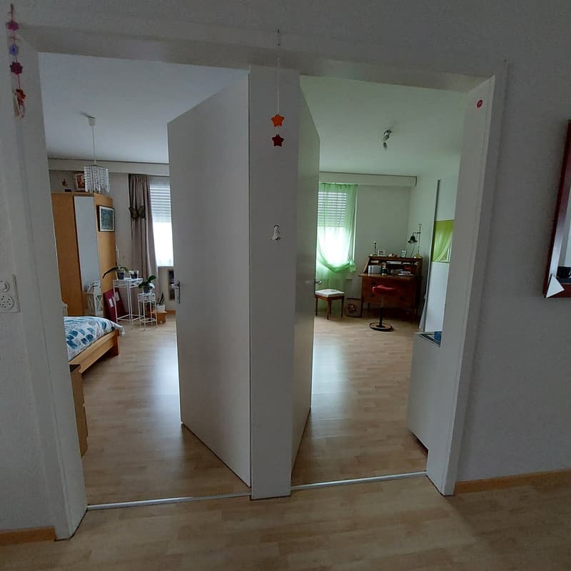 Grosszügige 4,5-Zimmerwohnung mit sonnigem Balkon (5)
