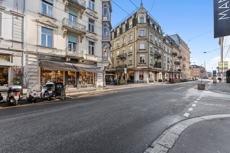 Attraktive Gewerbefläche an zentraler Lage in Biel – ideal für Verkauf, Showroom oder Dienstleistung (12)
