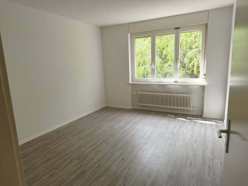Appartement 3 pièces lumineux avec balcon – Aegertenstrasse 1, Biel (5)
