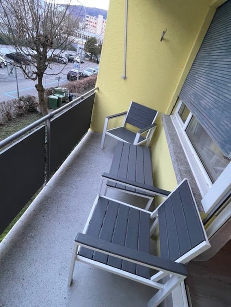 Appartement 3 pièces lumineux avec balcon – Aegertenstrasse 1, Biel (6)
