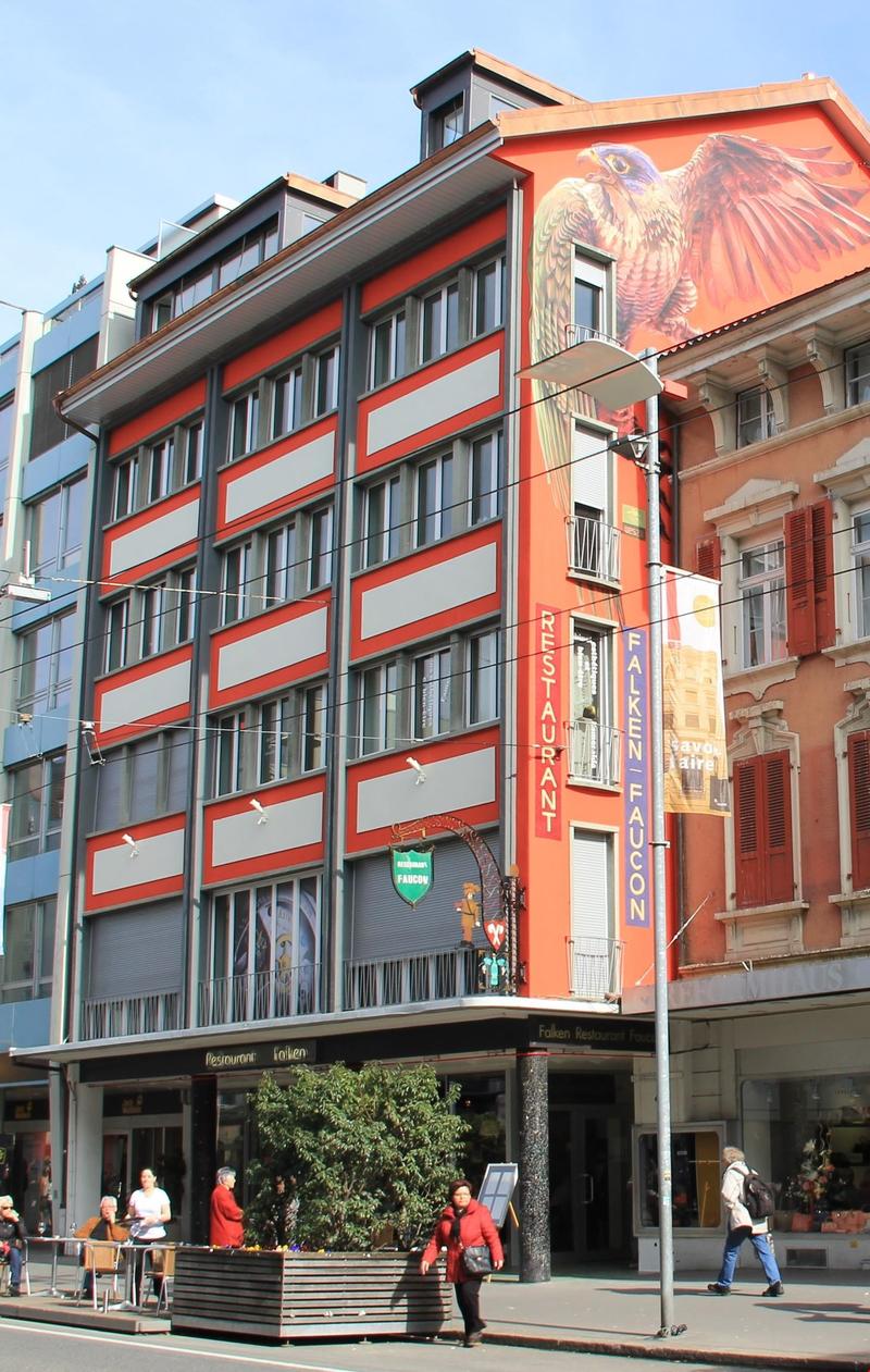 Exclusive 2.5-room apartment in the center of Biel (13)