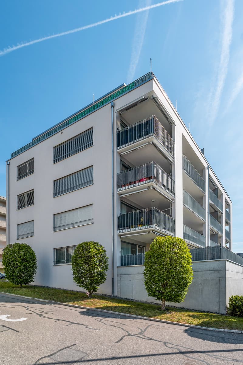 Appartamento moderno 3.5 locali con balcone e ascensore a Pieterlen (2)