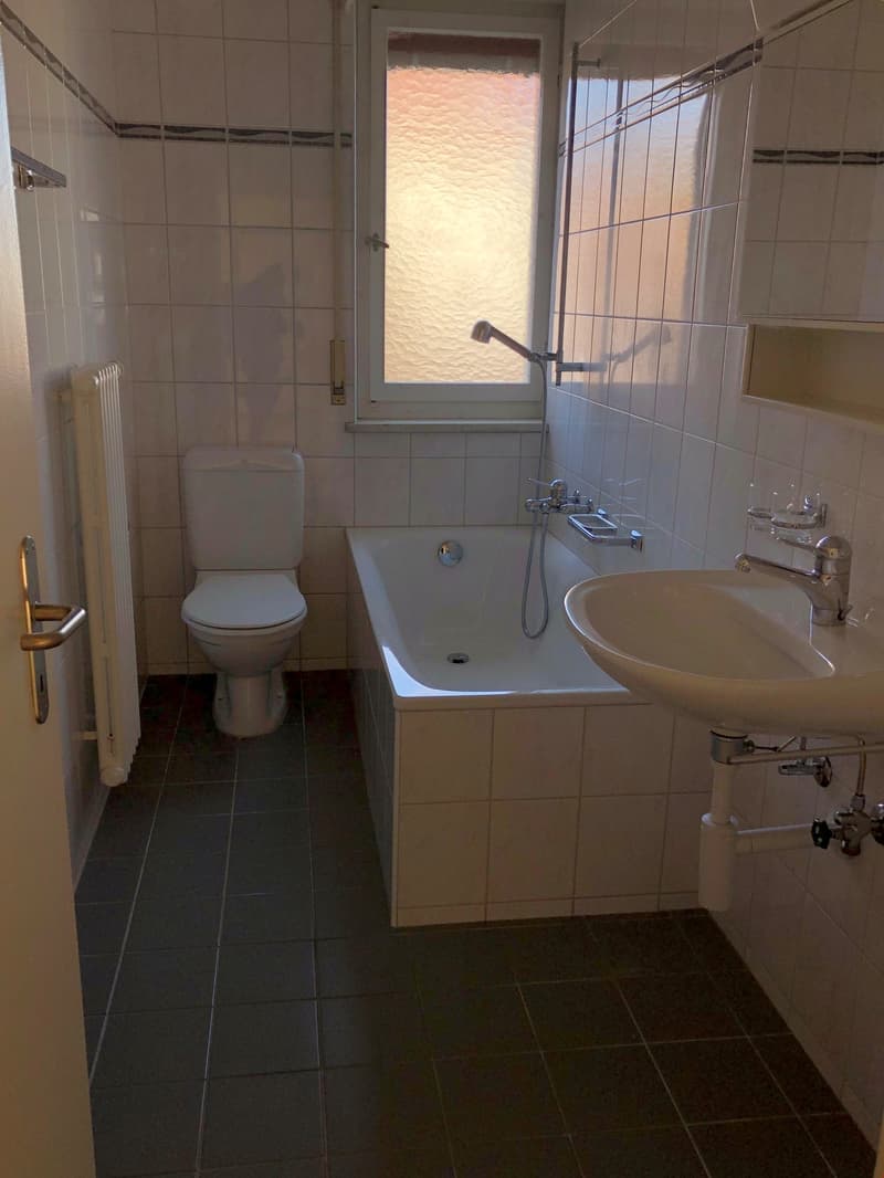 Appartement moderne 3 pièces au Gurnigelstr. 26 à Nidau (8)