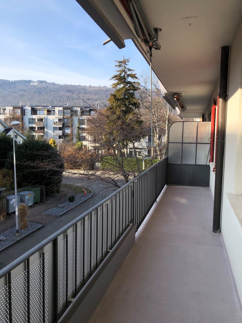 Appartement moderne 3 pièces au Gurnigelstr. 26 à Nidau (2)
