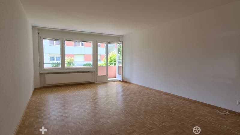 Grosszügige und helle 3-Zimmerwohnung mit Balkon im Gurzelenquartier (5)