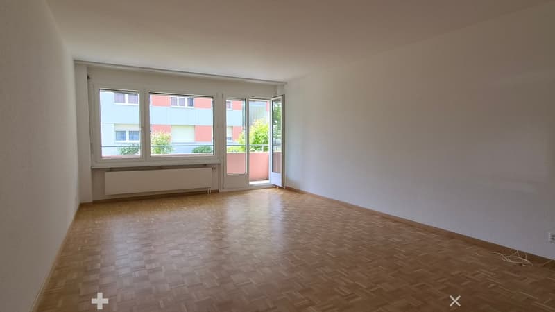 Grosszügige und helle 3-Zimmerwohnung mit Balkon im Gurzelenquartier (5)