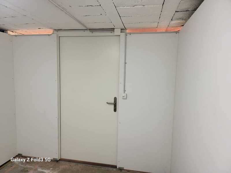 Praktischer Kellerraum / Lagerfläche im Zentrum von Biel (5)