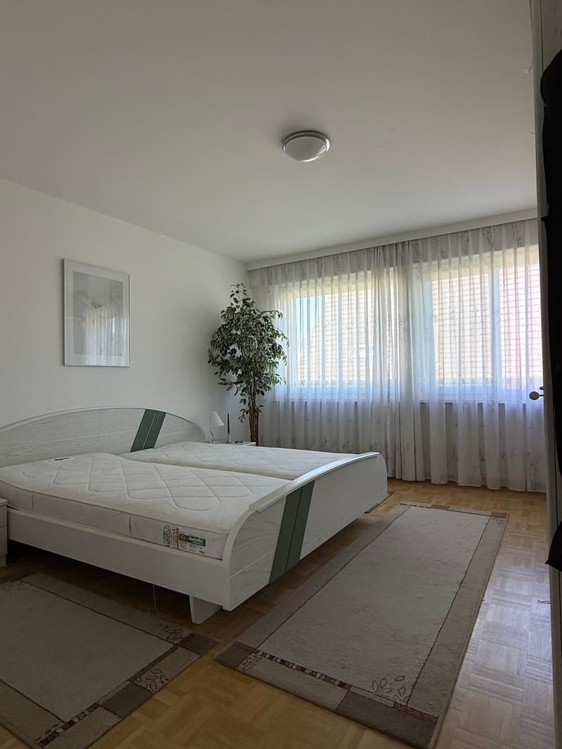 Moderne 3.5-Zimmerwohnung an attraktiver Lage zwischen Biel und Nidau (9)