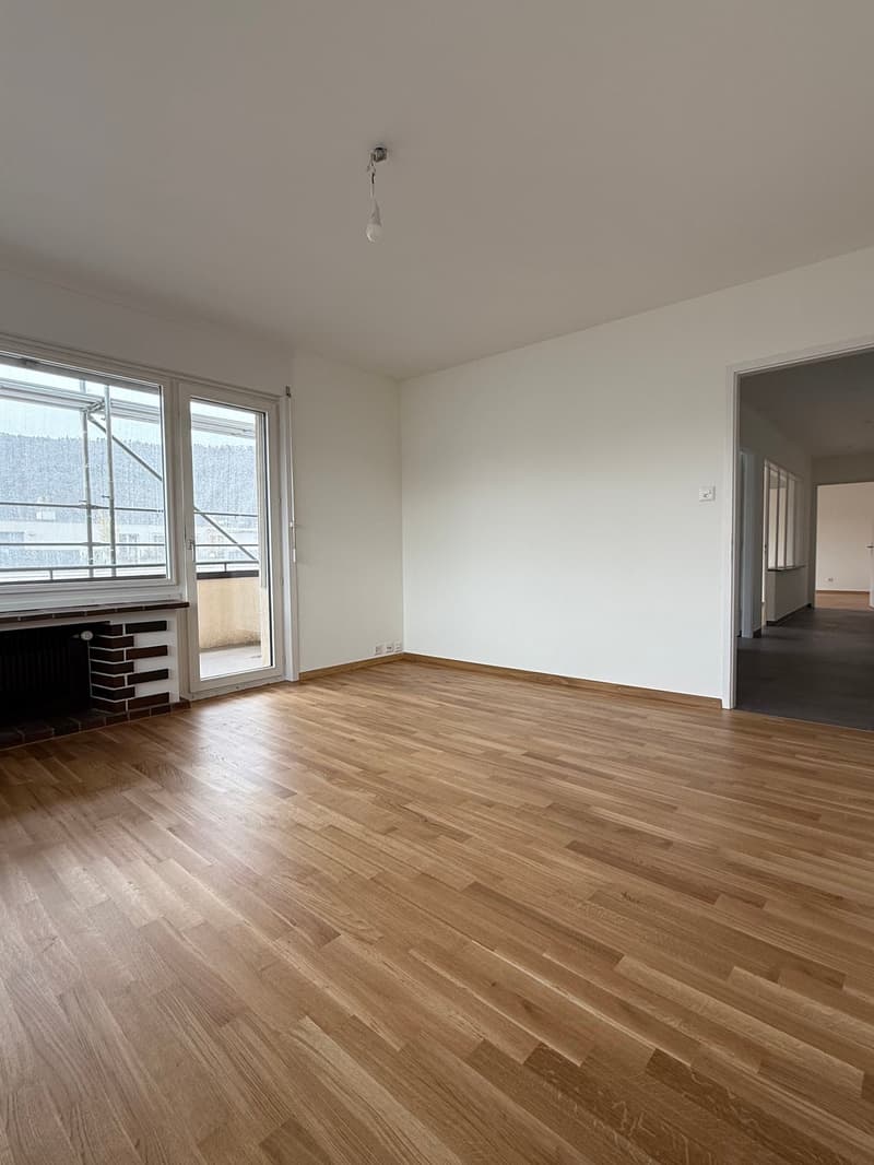 Stillvolle zentral gelegene 3.5-Zimmerwohnung mit grossem Balkon (9)