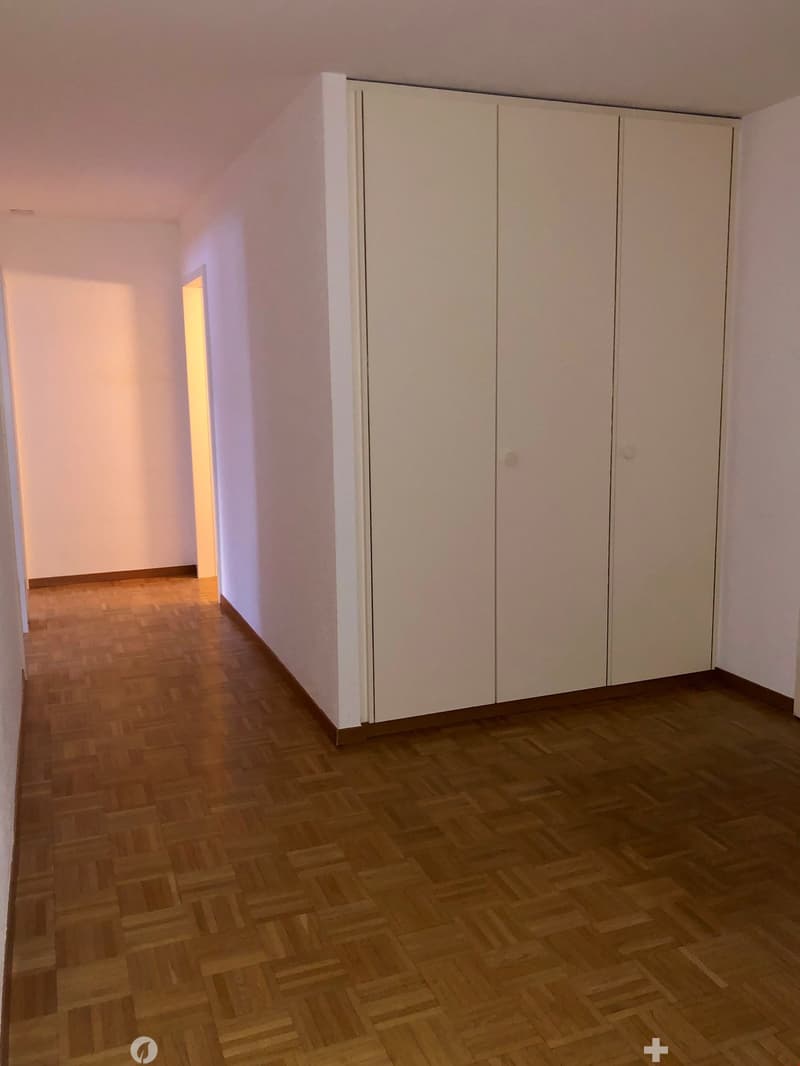 Korridor mit Wandschrank