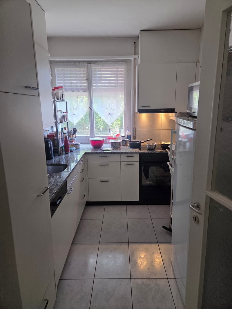 Helle 3-Zimmerwohnung mit Balkon in Nidau (2)