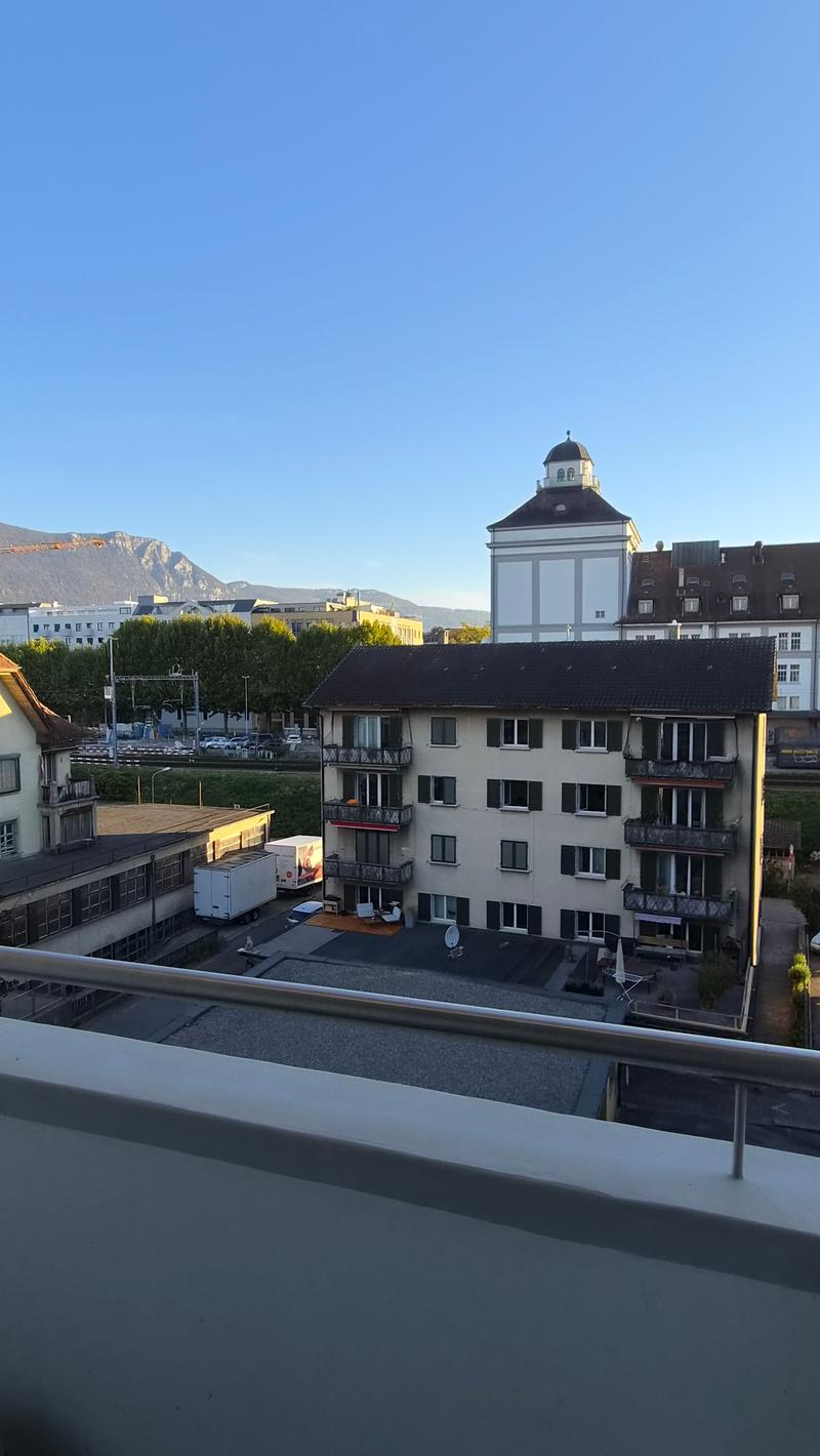 Helle 2.5-Zimmerwohnung mit grossem Balkon und Aussicht in Solothurn (7)