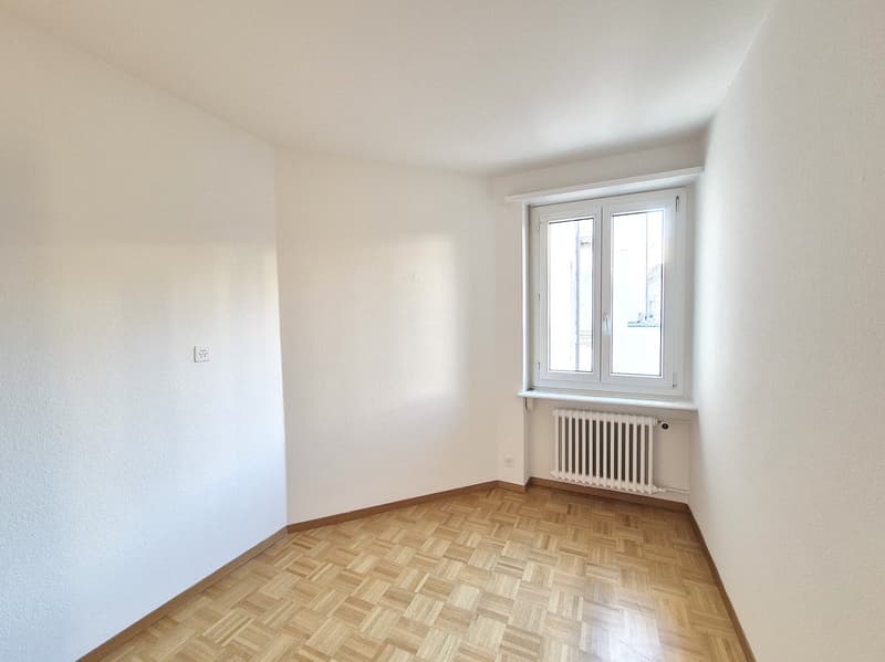 ERSTVERMIETUNG nach Komplettsanierung: Sonnige 5.5-Zi-Wohnung im Zentrum (13)