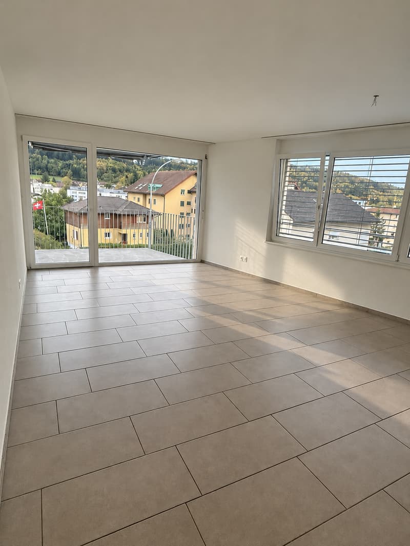 Moderne 3.5-Zimmerwohnung mit Balkon und Lift in Pieterlen (5)