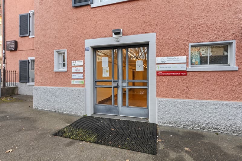 Bureau attractif au 2e étage dans un emplacement central à Wetzikon à louer (13)