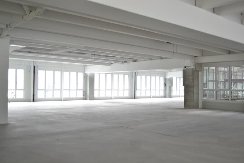 Newly Built Commercial House: Space for Ideas and Growth! (8)