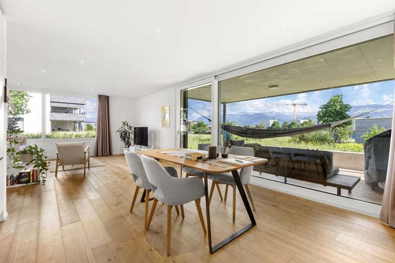 Charming 2.5-room apartment with style and comfort factor in Rapperswil-Jona (6)