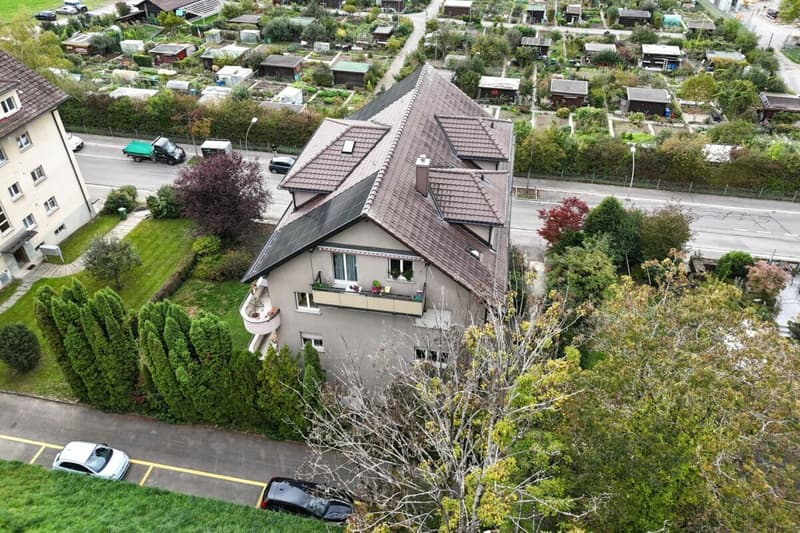 Mehrfamilienhaus mit 8 Wohnungen und 7 Garagen (3)