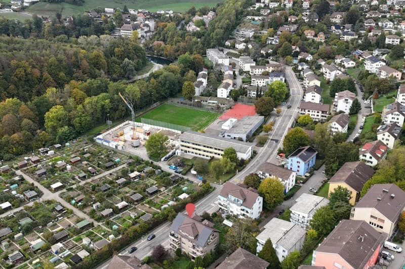 Mehrfamilienhaus mit 8 Wohnungen und 7 Garagen (5)