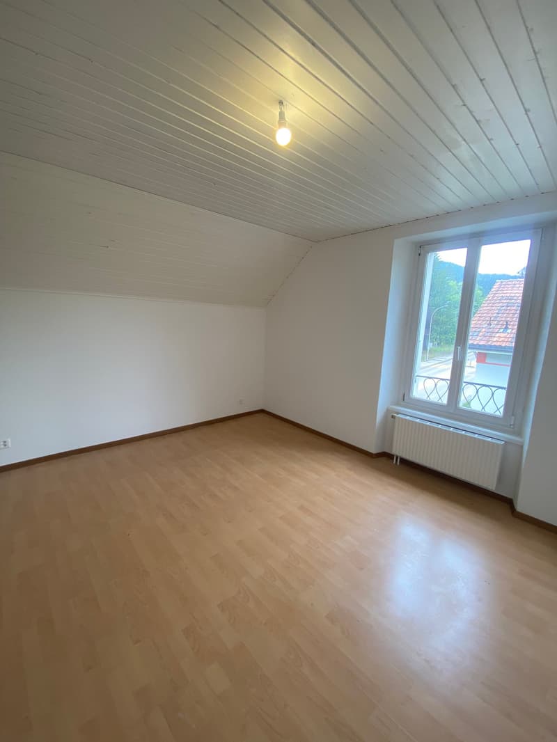 Charmant duplex de 4 pièces à Couvet (7)