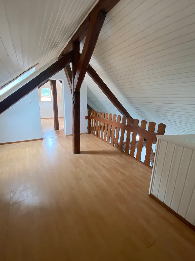 Charmant duplex de 4 pièces à Couvet (11)