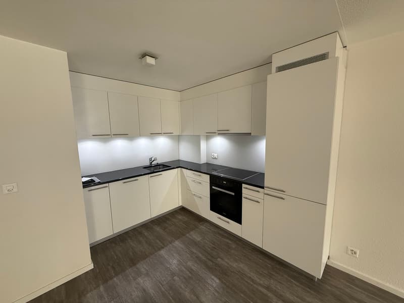 Charmanter Apartment mit 3.5 Zimmern und Balkon in Peseux (1)