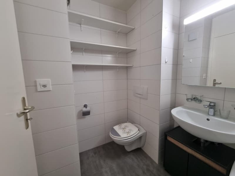 Spacieux appartement 5.5 pièces avec balcon à Boudry (15)