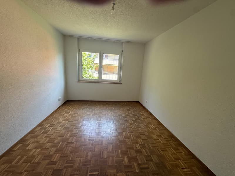 Helles 4.5-Zimmer-Wohnung mit Balkon in Corcelles (10)