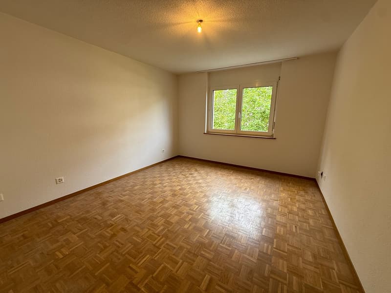Helles 4.5-Zimmer-Wohnung mit Balkon in Corcelles (9)