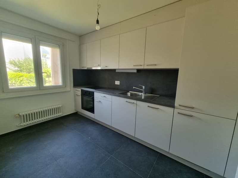 Appartamento di 3 locali con balcone a Boudry (1)