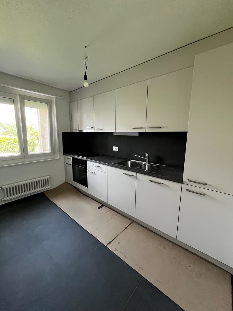Appartamento di 3 locali con balcone a Boudry (1)