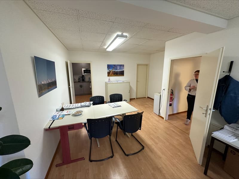 Ufficio luminoso di 4 locali nel cuore di Neuchâtel (6)