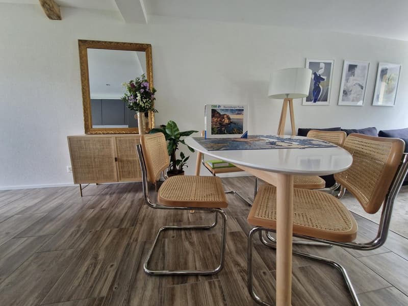 Charmantes 3.5-Zimmer-Wohnung mit Balkon in Milvignes (3)