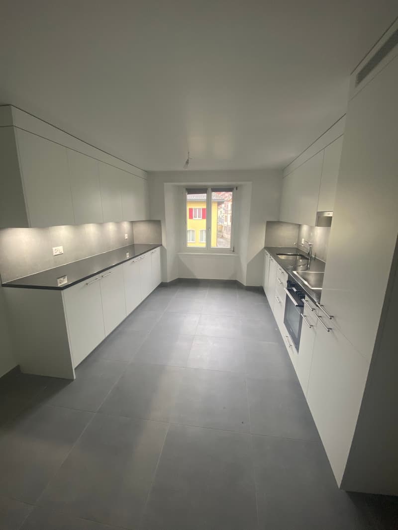Bright 4-room apartment in Fontainemelon (1)