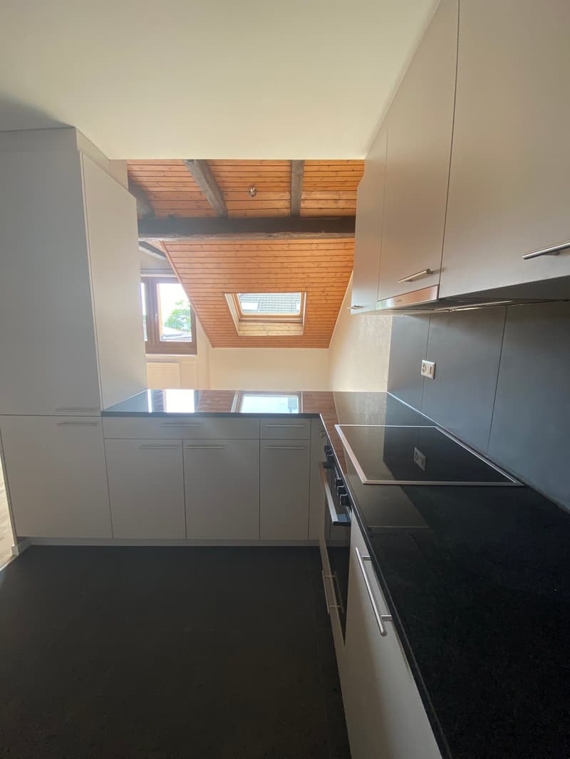 Appartamento di 3 locali luminoso in affitto a Neuchâtel (4)