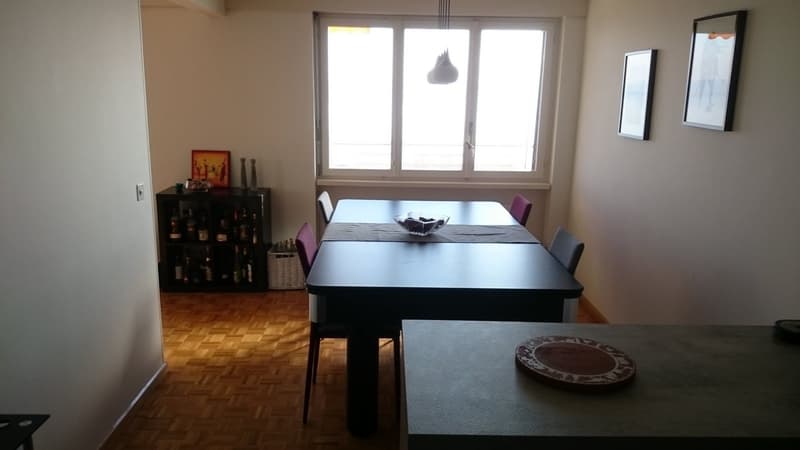 Wohnung 3.5 Zimmer mit Balkon und schöner Aussicht in Neuchâtel (3)