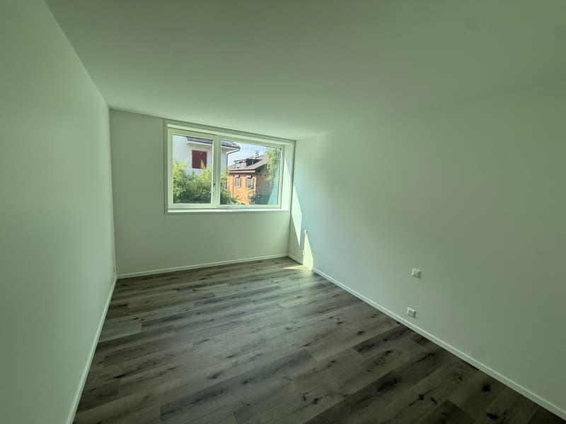 Appartement 4.5 pièces lumineux avec balcon à Peseux (8)