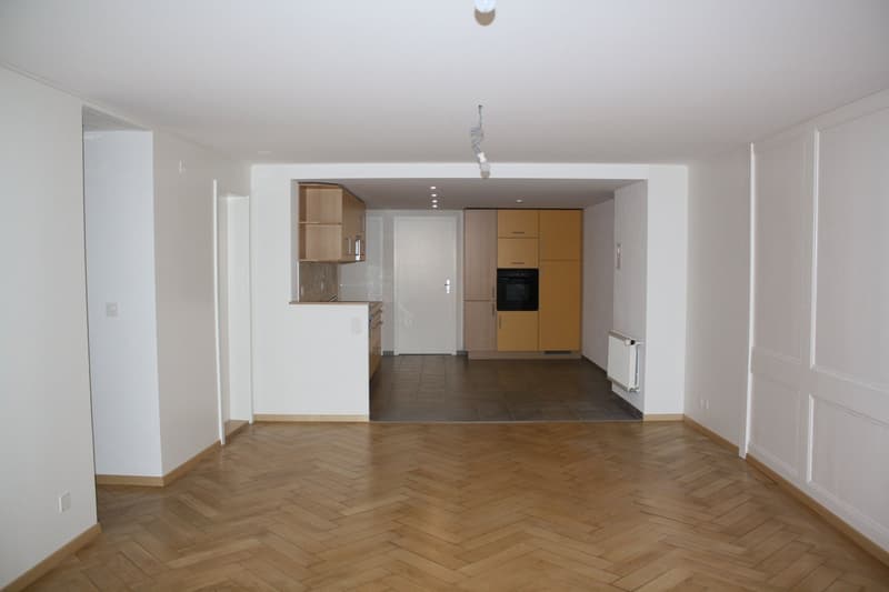 Spacieux appartement de 5.5 pièces avec balcon à Corcelles-Peseux (3)