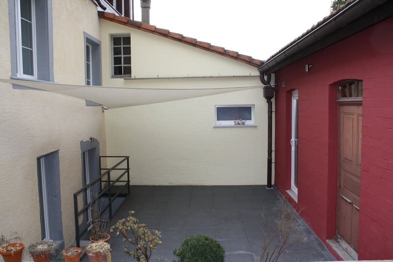 Spacieux appartement de 5.5 pièces avec balcon à Corcelles-Peseux (8)