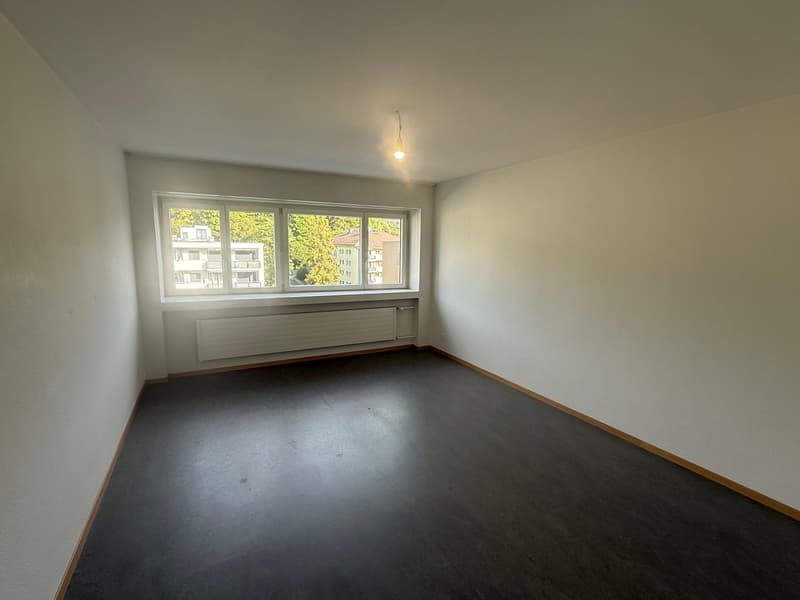 Appartement lumineux de 3.5 pièces avec balcon à Colombier (6)