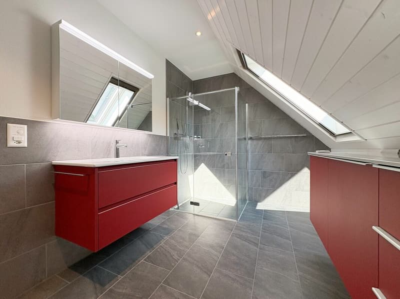 3.5-room attic apartment with two balconies in a quiet and green location (4)
