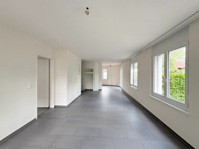 2.5-Room Ground-Floor Apartment with Garden Seating Area (3)