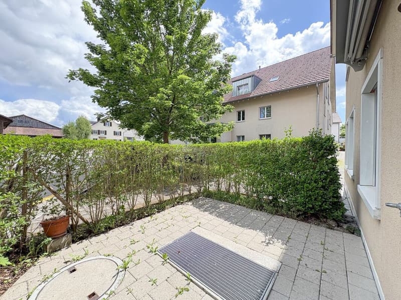 2.5-Room Ground-Floor Apartment with Garden Seating Area (7)