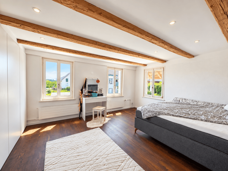 4.5-Zimmer-Doppeleinfamilienhaus an sonniger Lage (6)