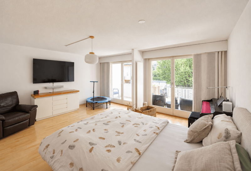 Grosszügiges 5.5-Zimmer-Reiheneinfamilienhaus mit 169 m² Wohnfläche (9)