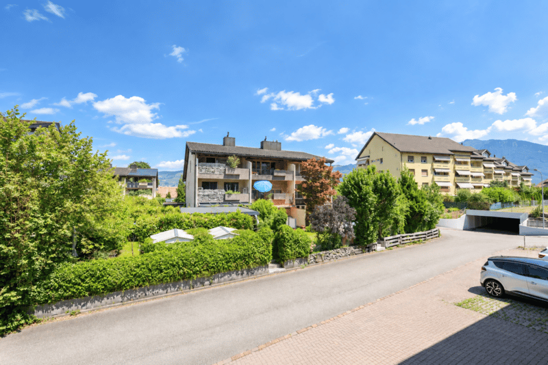 Grosszügiges 5.5-Zimmer-Reiheneinfamilienhaus mit 169 m² Wohnfläche (3)