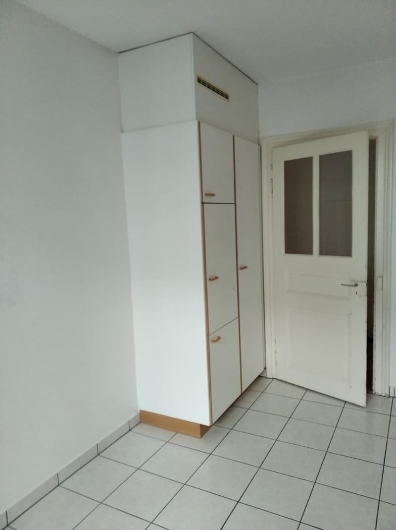 Haus_16_3-Zwhg_3.OG__Kueche_2.jpg