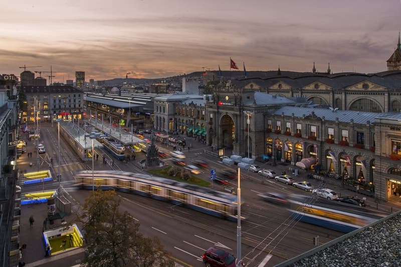 Bahnhofplatz.jpg